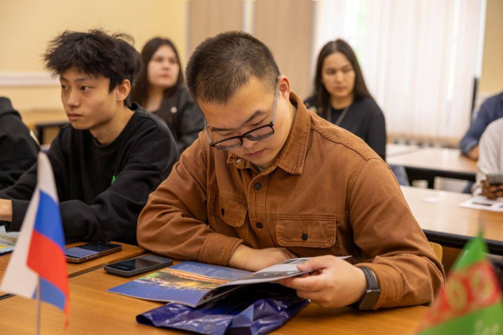 Иностранным гражданам